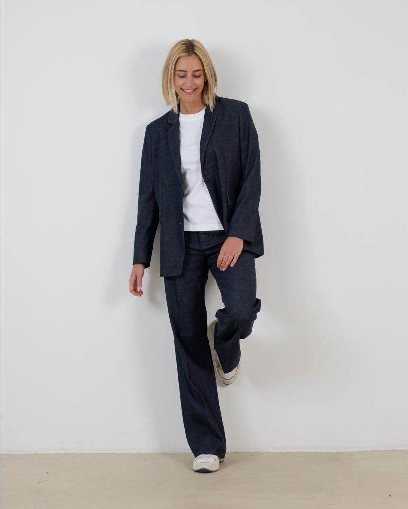 Gillan Stretchy Low Waist Wide Jean Donker Blauw